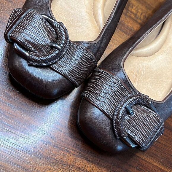 Nurture Karli Brown Leather Belt Toe Accent Flats US 6.5 - Picture 5 of 7